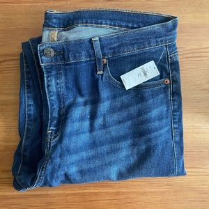 GAP Classic Straight Mid-Rise 33/16 Tall